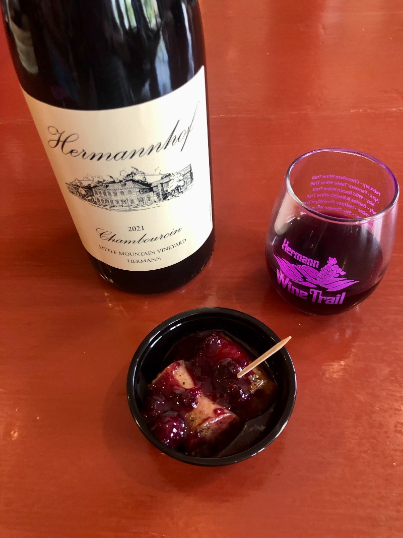 Grilled Bratwurst Bites with Mixed Berry Relish Recipe - Hermann Missouri Wine Trail